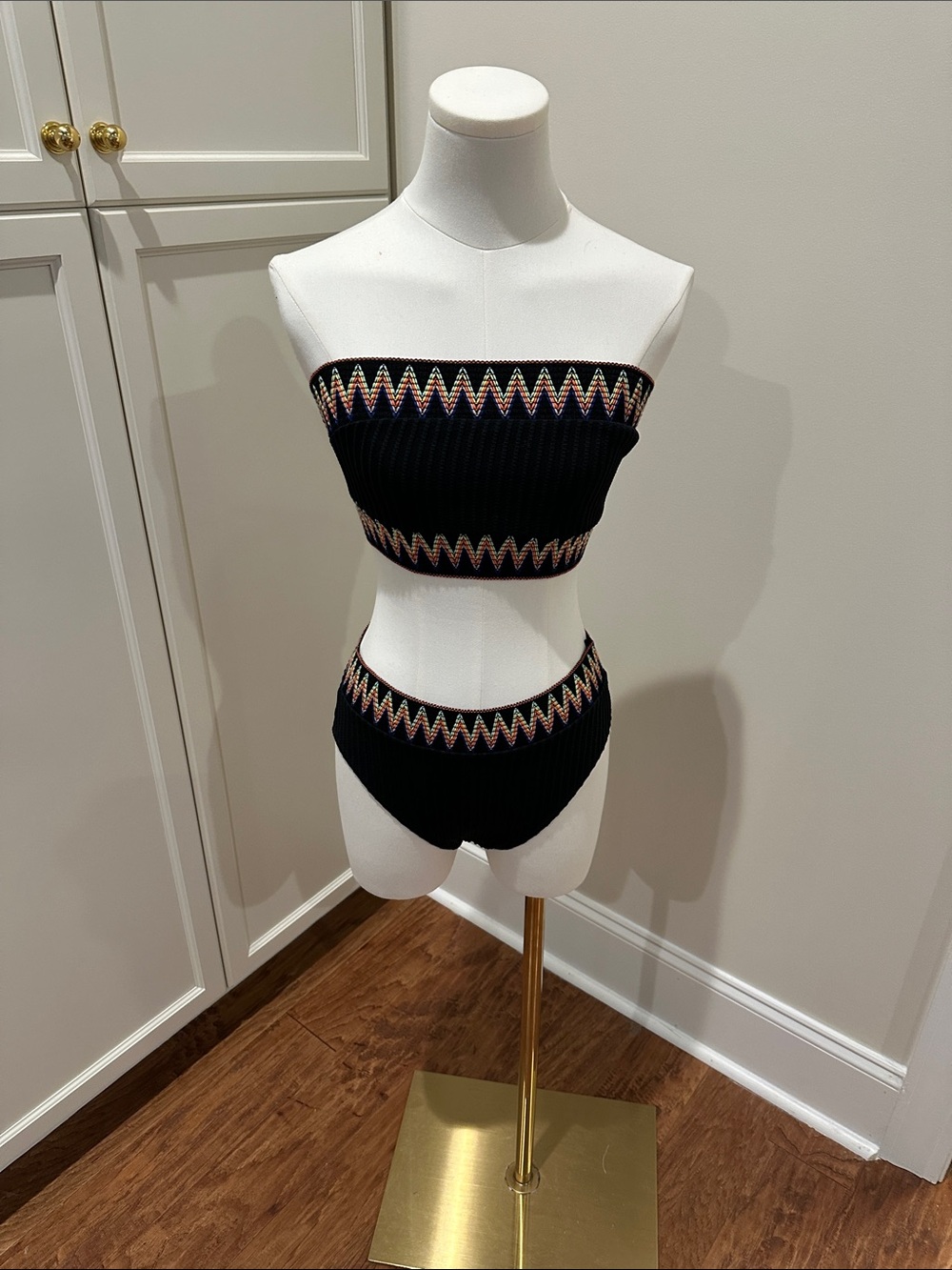 Cupshe Black Strapless Ribbed Bikini with Multicolor Chevron Trim
